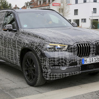 BMW X5 次期型、M社チューンの「M50i」を初投入へ 画像