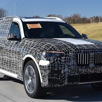 BMW X7、量産試作車がラインオフ…2018年末デビューに向け最終テストへ 画像