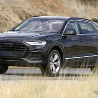 アウディの新旗艦SUV「Q8」、市販型のフルヌード撮影に成功！ 画像