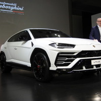 ランボルギーニ ウルス 日本初公開…CEO「新しいランボルギーニの時代が始まる」 画像