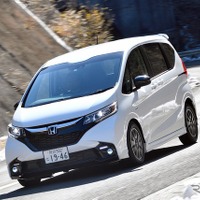 【ホンダ フリード モデューロX 試乗】フリードが本来追求したかった姿がココに…瀬在仁志 画像