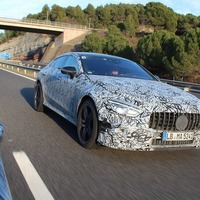 メルセデスAMG GTクーペ、新型4ドアスポーツをジュネーブモーターショー2018で発表へ 画像