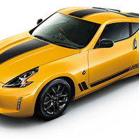 日産 フェアレディZ、レーシングストライプが鮮やかな「ヘリテージエディション」追加 画像