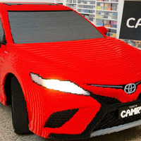 豪トヨタ、50万個のLEGOで実物大カムリを製作！ 画像