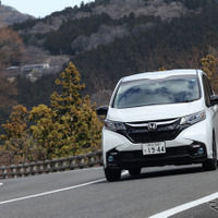 【ホンダ フリード モデューロX 試乗】走りにこだわるファミリー派には魅力的な存在…片岡英明 画像