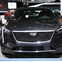 キャデラック旗艦車種の高性能バージョン、CT6 Vスポーツ…ニューヨークモーターショー2018 詳細画像 画像