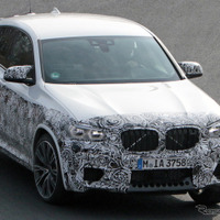 新開発「S58」エンジン炸裂！BMW X4 新型、初の「M」がニュル爆走 画像