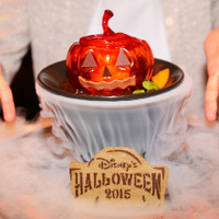 【ディズニー】パンプキンが大迫力！ハロウィン限定メニュー「エンパイア・グリル」 画像