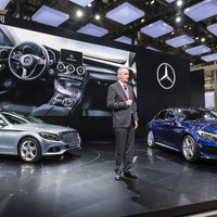 メルセデスベンツ Cクラス、ロングホイールベースに改良新型…北京モーターショー2018で発表へ 画像