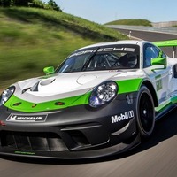 ニュルを制したポルシェ 911「GT3 R」に改良新型…550psに強化 画像