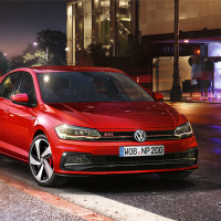 VWのホットハッチ「GTI」が3モデルに登場…ポロ、up!、ゴルフ 画像