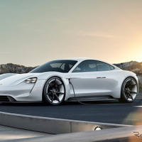 ポルシェ初のEVスポーツ、正式車名は「タイカン」に決定…2019年から生産へ 画像