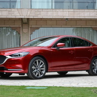 マツダ アテンザ 改良新型、エクステリアデザインを部分的変更にとどめた理由とは 画像