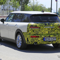 MINIクラブマン、改良型でデザイン刷新へ…最新のBMWインフォテイメント装備 画像