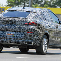 波打つテールライトあらわに…BMW X6 次期型、薄化粧姿を目撃 画像