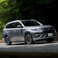 【エコプロダクツ15】三菱自動車、アウトランダーPHEV による「V2H」を提案 画像