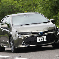 【トヨタ カローラスポーツ 試乗】この乗りやすさは、疑う余地なく「正解」である…岩貞るみこ 画像