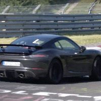 テールスライド魅せた...ポルシェ 718ケイマン「GT4」、ニュル7分30秒への挑戦！【動画】 画像