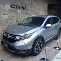 ホンダ CR-V 新型、東京都内に姿を表す…この車はもしかして？　正式発売は8月30日 画像