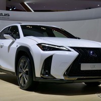 レクサスがコンパクトSUV『UX』をアジア初公開、『ES』の発売も発表…インドネシアモーターショー2018 画像