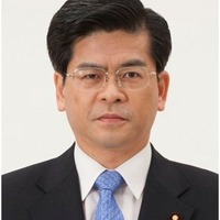 逆走事故ゼロ「道路と自動車が連携」石井国交相 画像