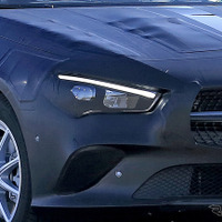最終デザイン丸見え…メルセデスベンツ CLA 新型が、ここまで脱いだ! 画像