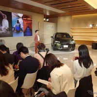 【レクサス UX】コンパクトSUV、日本発売　価格は390万円から…キーワードは「CUE」 画像