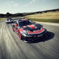 ポルシェ 911GT2 RS に「クラブスポーツ」、700馬力のサーキット専用車…ロサンゼルスモーターショー2018 画像