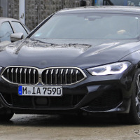 BMW 8シリーズグランクーペ、最強の「M850i」が露出…ライバルはパナメーラ＆AMG GT 画像