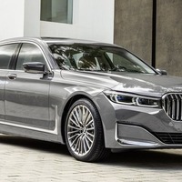 BMW 7シリーズ 改良新型、大型グリルで表情一新…フルデジタルコクピット搭載 画像
