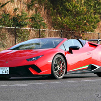 【ランボルギーニ ウラカン・ペルフォマンテ 試乗】使いきれないパフォーマンスの前に、あえなく惨敗…中村孝仁 画像