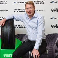 F1王者ミカ・ハッキネンも認める高い安全性…ノキアンタイヤがサマータイヤも日本展開へ 画像