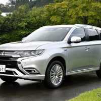 【三菱 アウトランダーPHEV 新型試乗】機能と装備のバランスを考えると「Gプラスパッケージ」がお得…渡辺陽一郎 画像