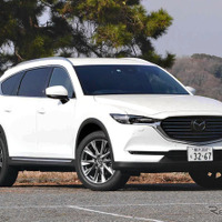 【マツダ CX-8 ガソリン 新型試乗】ガソリンエンジンの静粛性は捨て難いが…中村孝仁 画像