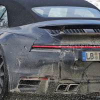 ポルシェ 911ターボ カブリオレ 新型、600馬力オーバーで2020年3月デビューか 画像