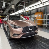 インフィニティ Q30、英国サンダーランド工場で生産開始 画像