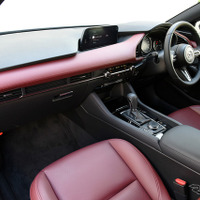【マツダ3 新型】ハッチバックに“特別な赤革内装”…Burgundy Selection［詳細画像］ 画像