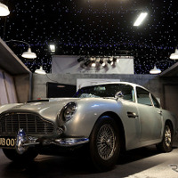 『007』最新作、3台のアストンマーティン起用が決定…新型ハイブリッドハイパーカーも 画像