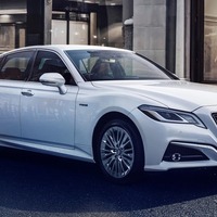 トヨタ クラウン、内外装の上質感を高めた特別仕様車「エレガンススタイル」を設定 画像