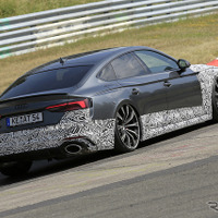 レアスクープ？ アウディ A5 最新モデルと同時開発のチューニングカー「RS5 R」とは 画像