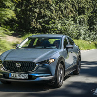 【マツダ CX-30 新型試乗】SUVらしくない高速直進安定性と安心感ある応答性…松田秀士 画像