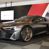 アウディ R8 にV10エンジン10周年記念車---鈴鹿10時間耐久会場で発表 画像