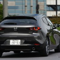 【マツダ3 新型試乗】ファストバック、好ハンドリングを予感させるも乗り心地は…吉田匠 画像