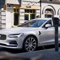 【デトロイトモーターショー16】ボルボ S90 新型にPHV、「T8」…407馬力ツインチャージャー 画像