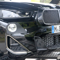 巨大な“ブタ鼻”の下には…BMW X2 が初の大幅改良へ、デビューは2021年か 画像