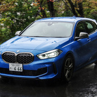 【BMW M135i 新型試乗】「さぞやスパルタンな…」という予想はいい方向に裏切られた…島崎七生人 画像