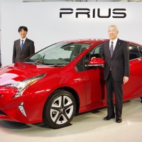 【トヨタ プリウス 新型】加藤副社長「大きくカジを切る先駆けのクルマ」 画像