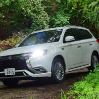 【三菱 アウトランダーPHEV 650km試乗】三菱SUVのDNA色濃く、長く乗るには良いモデル 画像