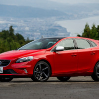 【ボルボ V40 D4 Rデザイン】パワフルなディーゼルにスポーツサスペンションを組み合わせた 画像