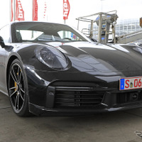 ポルシェ 911ターボS 新型、これが最終形だ！3月デビューへ 画像